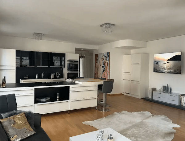 4-min-Oct-24-2025-10-33-27-0892-PM